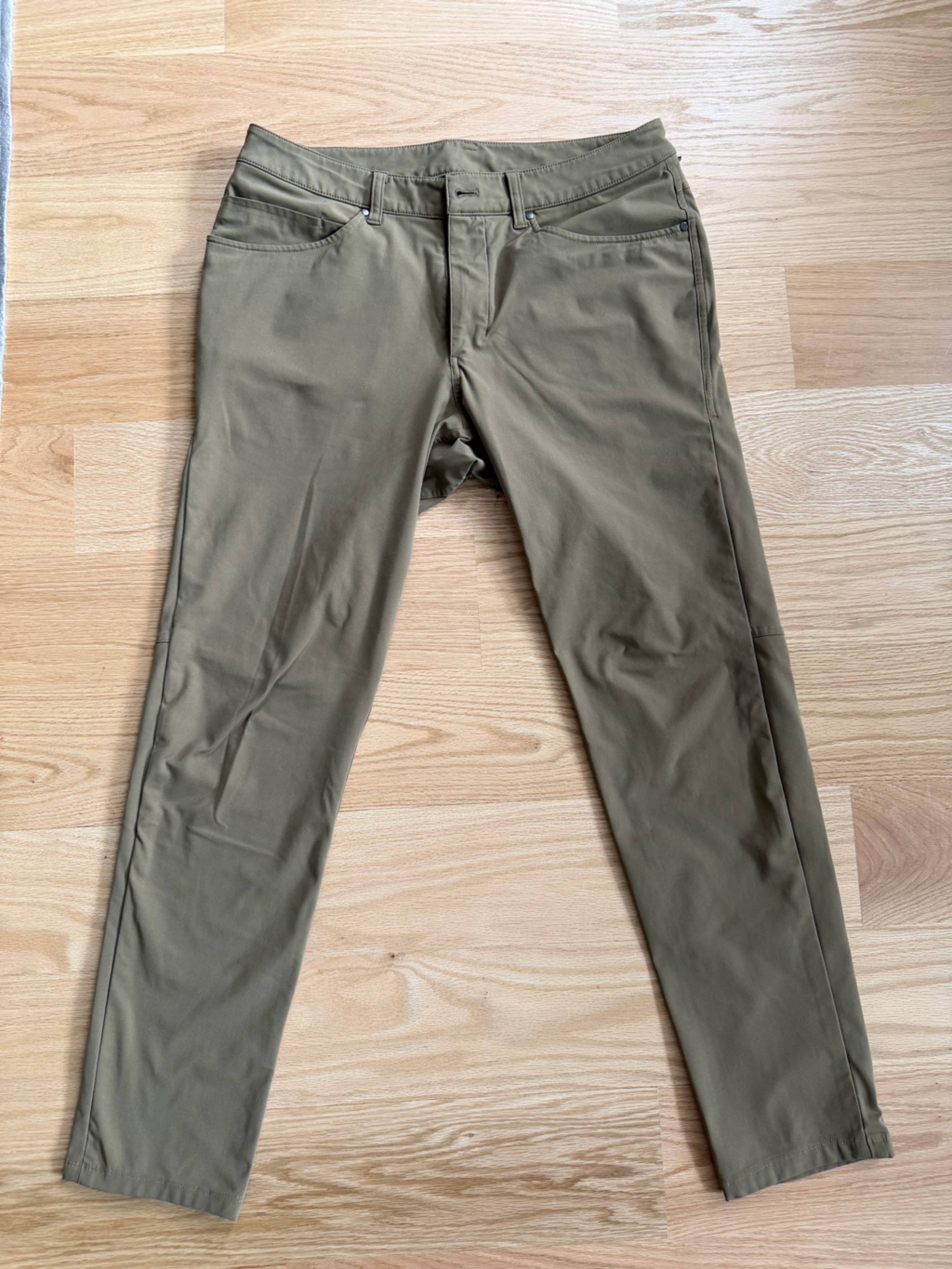 Lululemon Men’s Slim Fit 32”X32” Abc 5 Pocket Pants